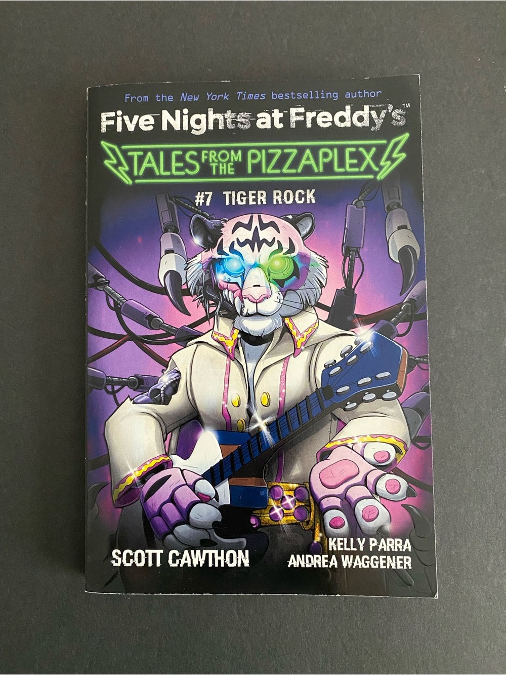 Five Nights at Freddy's Tales From the Pizzaplex#7 Tiger Rock Paperback-G